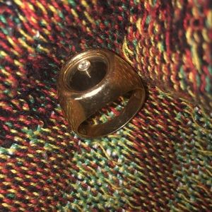 14k gold ring with quartz and onyx stone